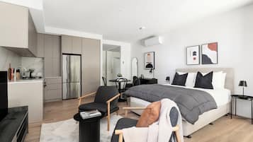 Studio Apartment with Parking | 1 bedroom, free WiFi