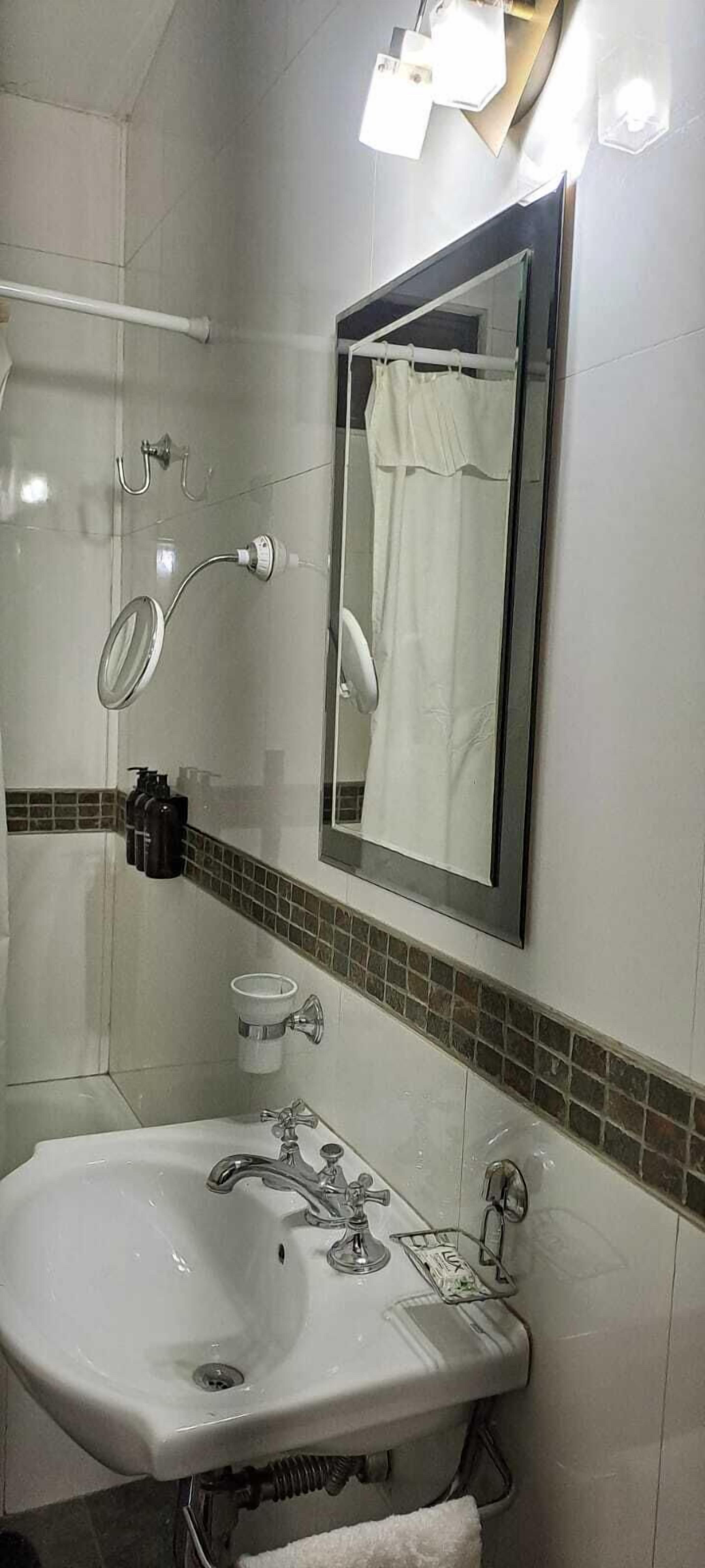 Hårtørrer, håndklæder, Sæbe, Shampoo