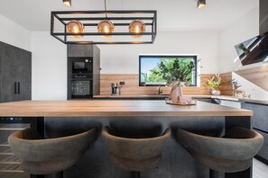 In-room dining - Villa Jollie (Benkovac)