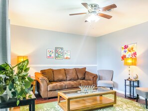 Living area - Boswell Bliss (Huntsville)