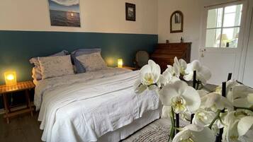 6 chambres, fer et planche à repasser, Wi-Fi, draps fournis