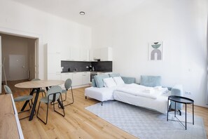 Superior Apartment | Living area - Vienna City Stay Calling (Vienna)