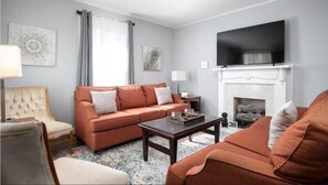 Living area - The Little Blue in Bham (Birmingham)