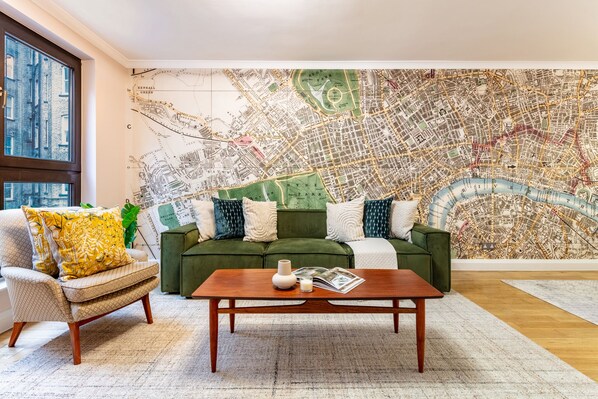 Living area - Spacious 2BR House by Madame Tussauds (London)