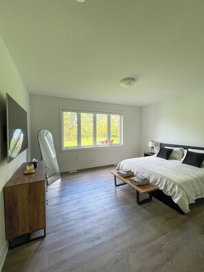 3 dormitorios, tabla de planchar con plancha, wifi y ropa de cama