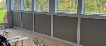 Spacious 3 Bdrm Retreat | Muskoka Room & Fireplace