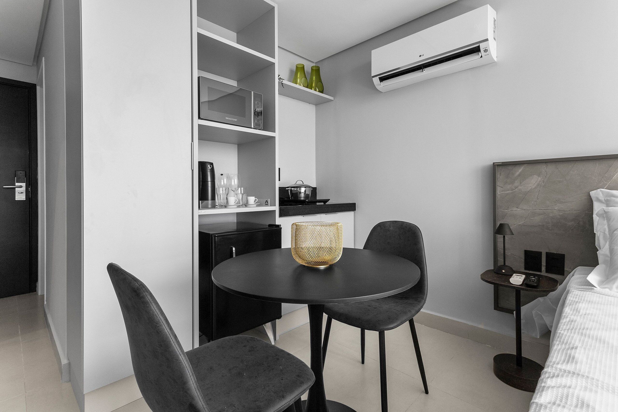 Exclusive Studio | Dining