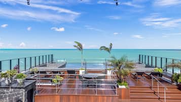 Khu ẩm thực ngoài trời