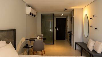 Deluxe Studio | Free WiFi