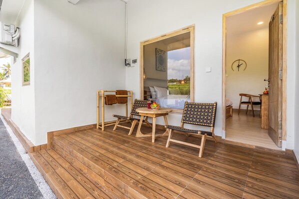 Apartment, 1 Queen Bed, Kitchen | Terrace/patio - Aura Apartments Ubud (Ubud)
