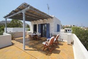 Apartment | 1 bedroom, desk, Internet - Larenko by Frangki (Aegina)