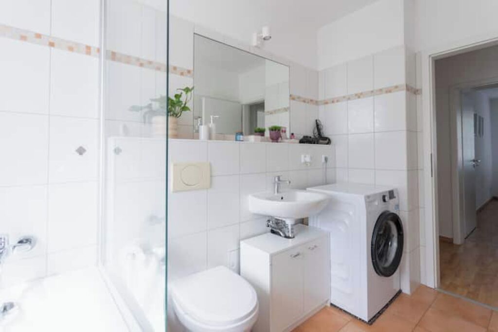 Haartrockner, Handtücher, Seife, Shampoo