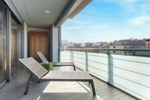 Property grounds - Dimora Einaudi - Two Bedroom Apartment, Sleeps 4 (Alba)