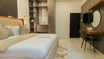 In-room safe, desk, laptop workspace, iron/ironing board