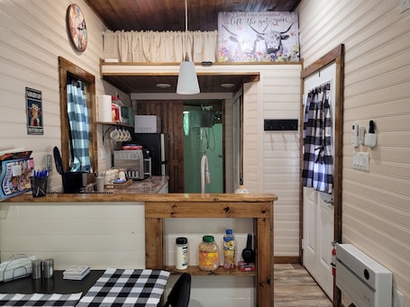 Microwave, oven, paper towels. A tiny home with big possibilities.