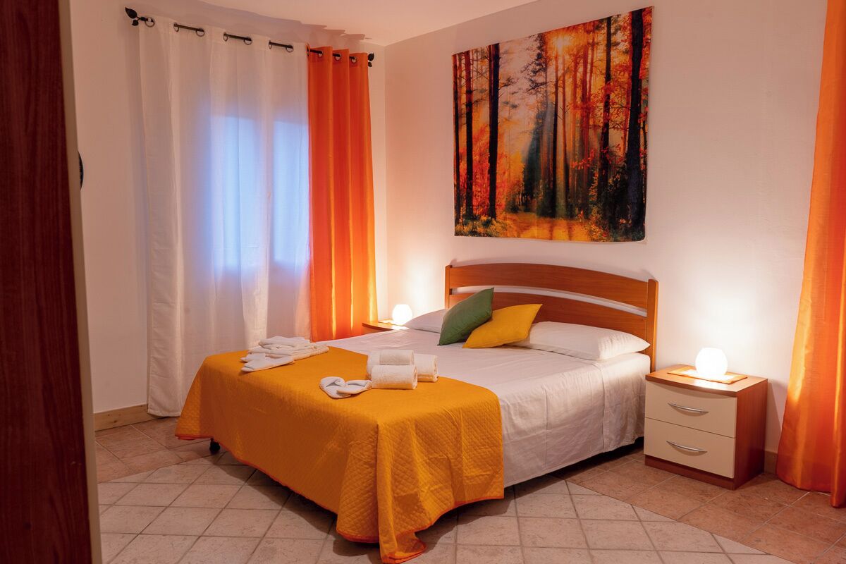 2 多间卧室、办公桌、旅行婴儿床、免费 WiFi