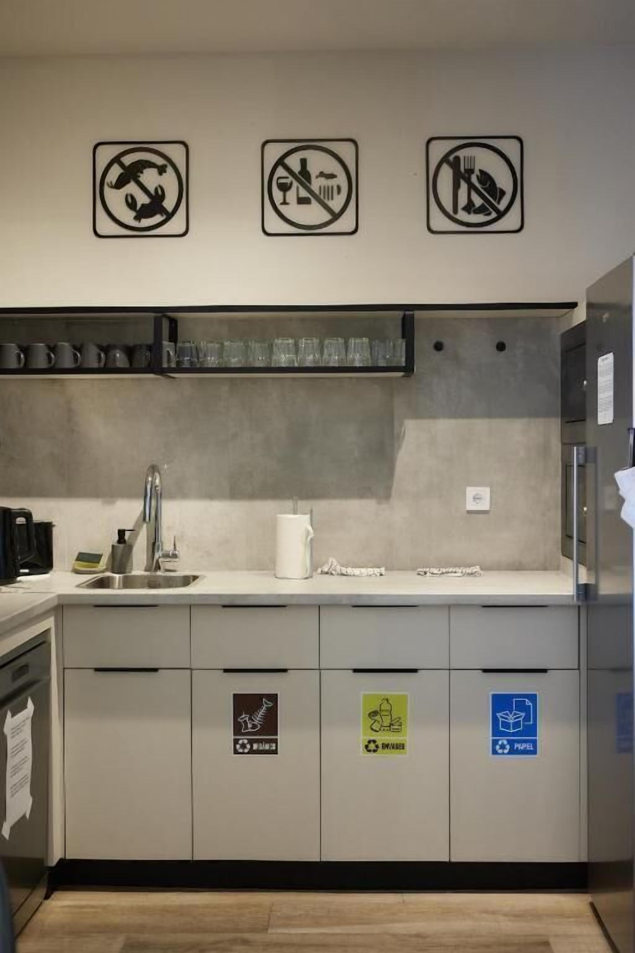 Foto - Hostel Dos Estaciones - Albergue Juvenil - FREE towels, coffee & tea, remote check-in