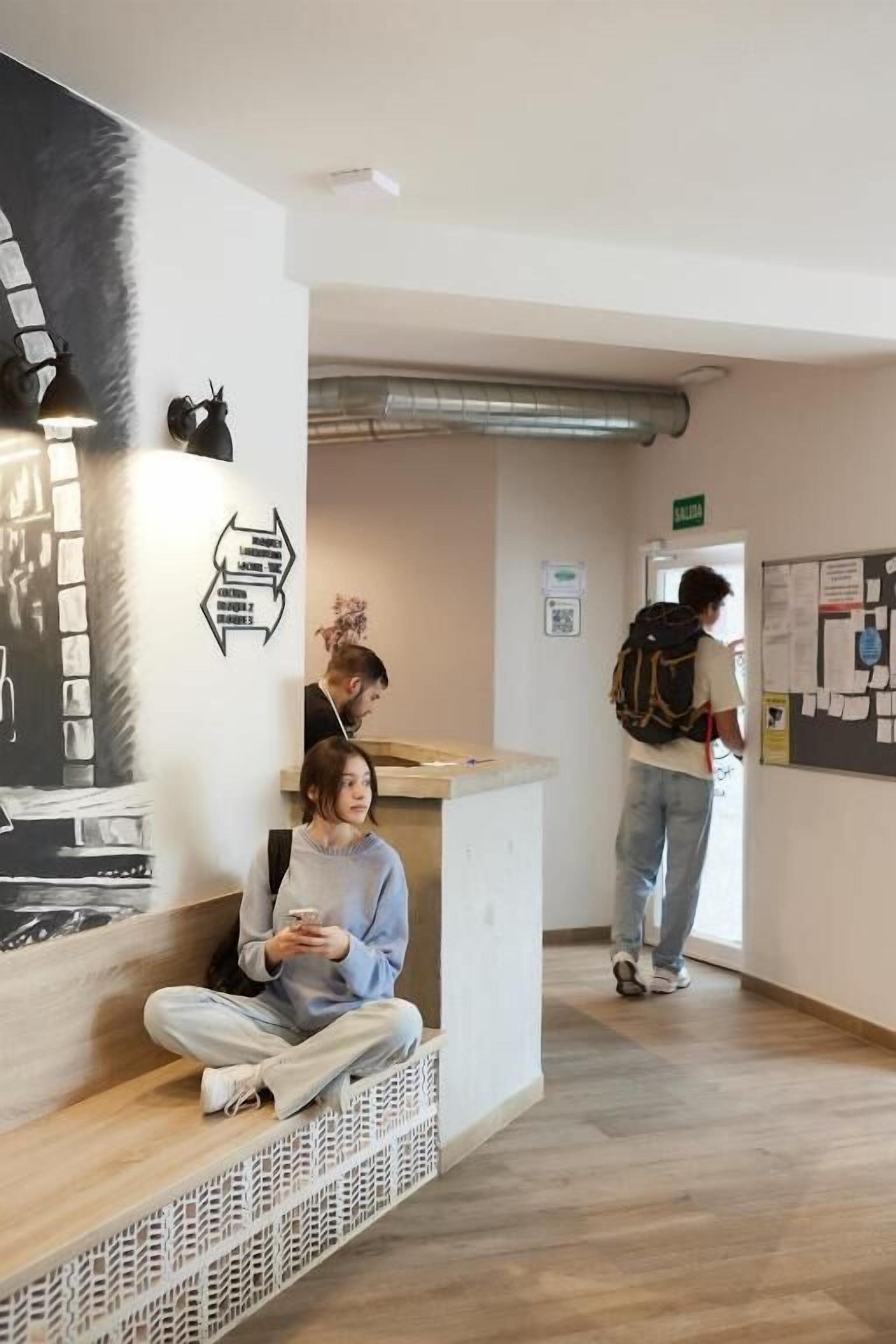 Foto - Hostel Dos Estaciones - Albergue Juvenil - FREE towels, coffee & tea, remote check-in