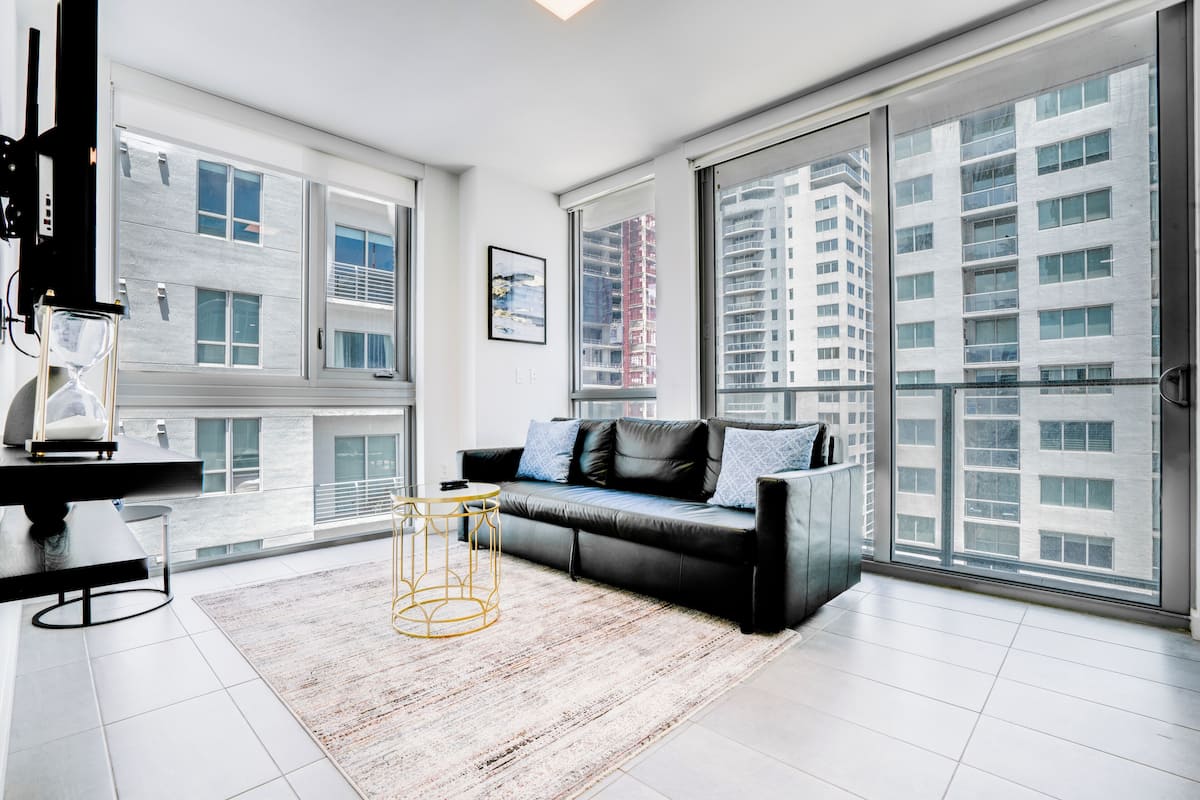 Classic Condo | Living area | 55-inch Smart TV with digital channels, Netflix, streaming services
