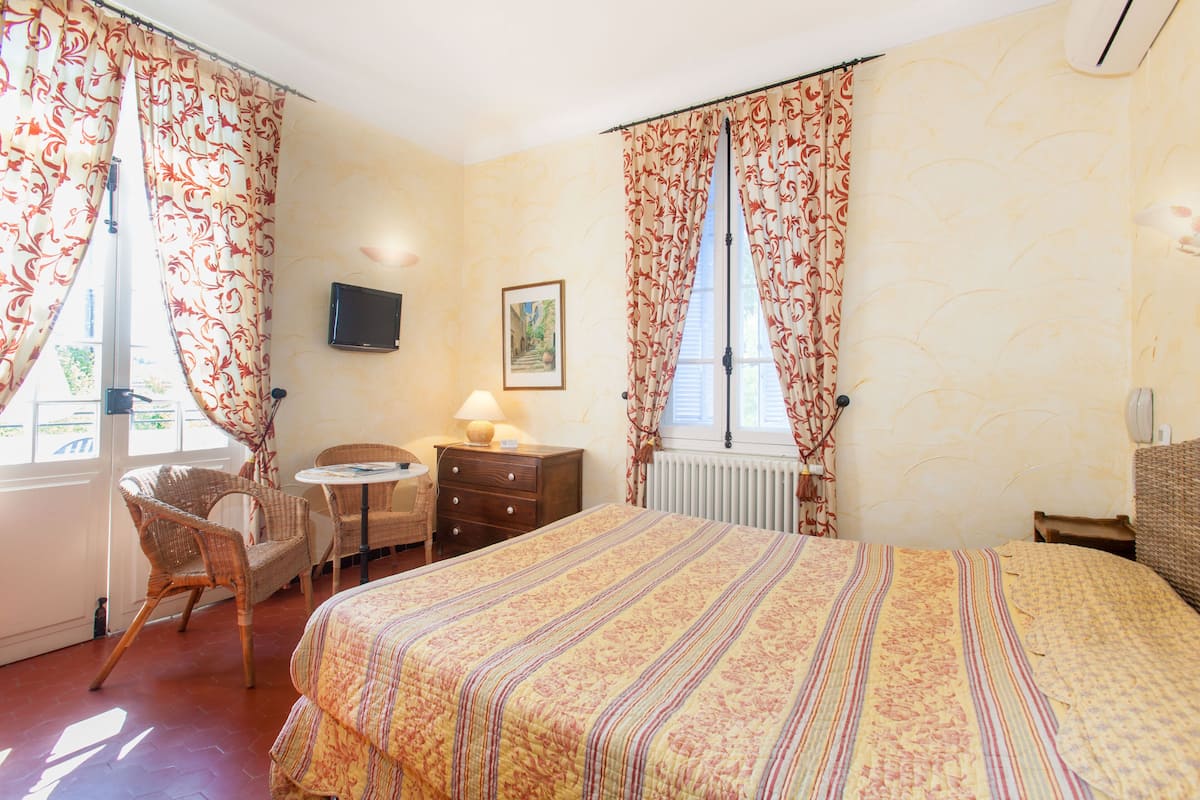 Comfort Double Room | Free WiFi
