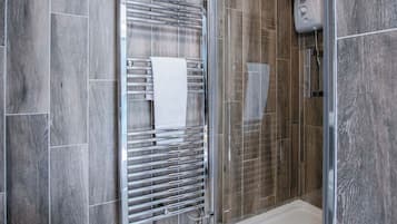 Shower, towels