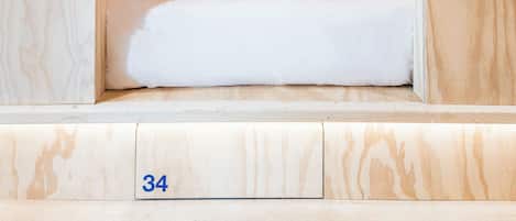 豪華共用宿舍 | 高級寢具、遮光窗簾/窗簾、隔音、免費 Wi-Fi