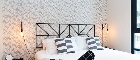 2 chambres, fer et planche à repasser, Wi-Fi, draps fournis