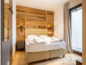 Apartment | 2 bedrooms, individually furnished - Chic Holiday Flat With Infinity Pool (Sankt Martin am Tennengebirge)