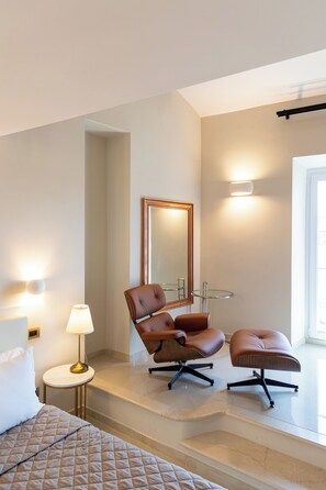 Design Room | Hypo-allergenic bedding, free minibar, in-room safe, desk - Dimora Cardinal Moroni (Rome)