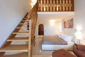 Design Room | Hypo-allergenic bedding, free minibar, in-room safe, desk - Dimora Cardinal Moroni (Rome)