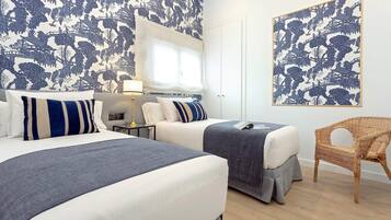 3 chambres, fer et planche à repasser, Wi-Fi, draps fournis