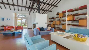 Villa, Garden View | Living area