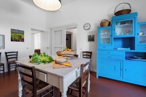 Villa, Garden View | Private kitchen