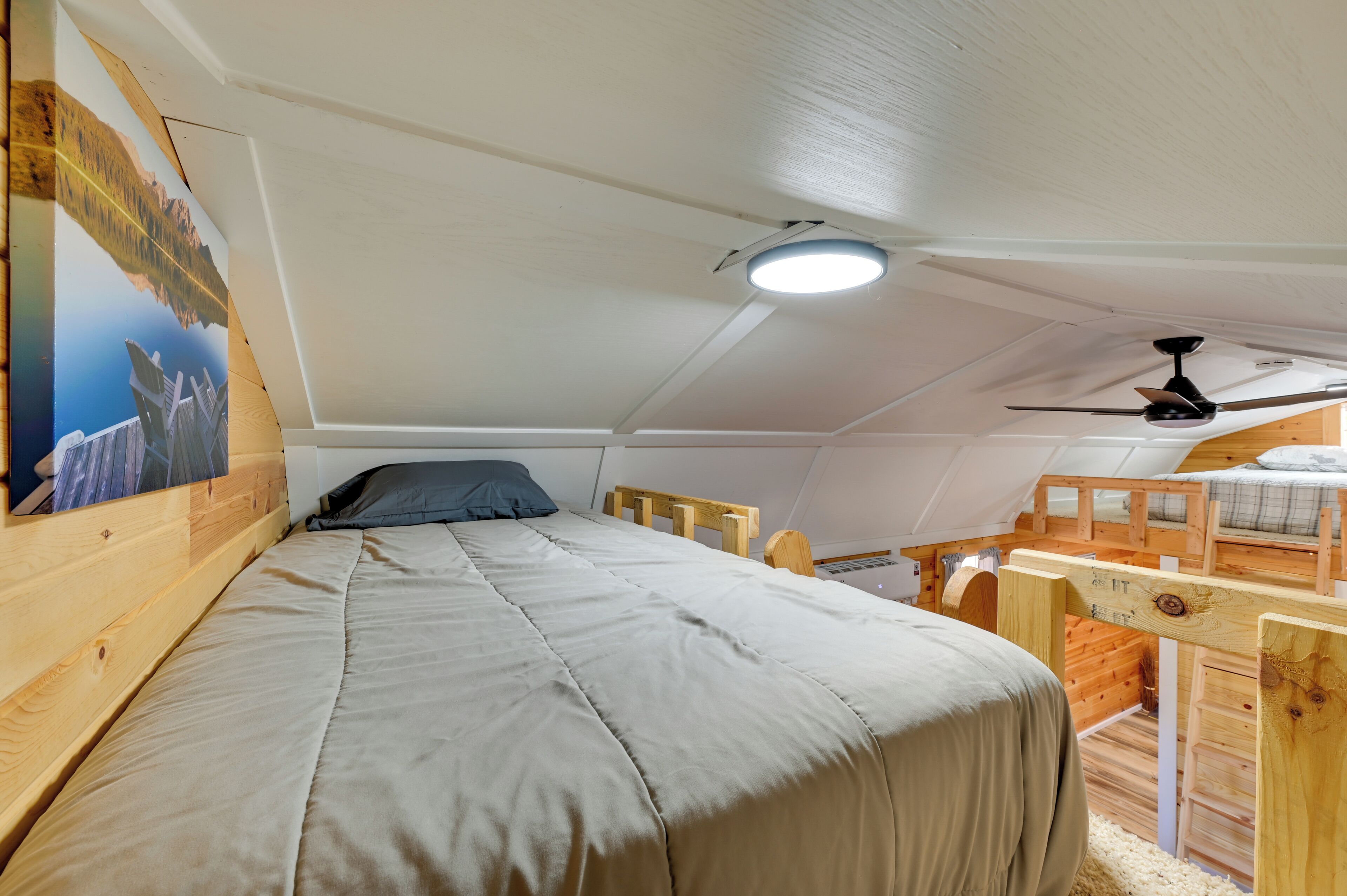 WiFi, bed sheets