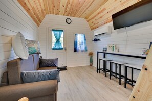 TV - Steamboat Rock Cabin Near Trails & River! (Steamboat Rock)
