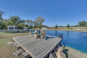 Terrace/patio - Steamboat Rock Cabin Near Trails & River! (Steamboat Rock)