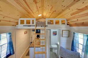 Interior - Steamboat Rock Cabin Near Trails & River! (Steamboat Rock)