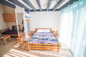 1 Schlafzimmer, Bügeleisen/Bügelbrett, Reisekinderbett, kostenloses WLAN