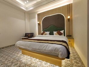 Executive tweepersoonskamer | Een bureau, een laptopwerkplek, gratis wifi