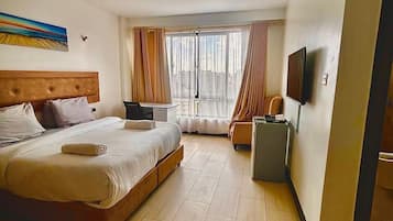 Iron/ironing board, free WiFi