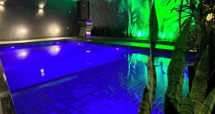 Marmeu Tombo com jacuzzi aquecida