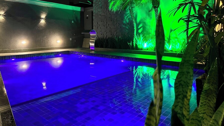 Marmeu Tombo com jacuzzi aquecida