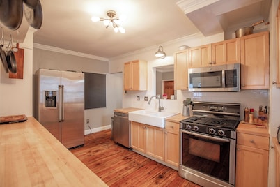 Charming 3 bedroom home located in the center of Doylestown Borough