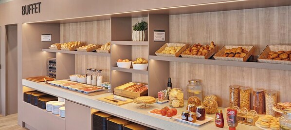 Daily buffet breakfast for a fee