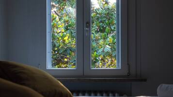 3 Schlafzimmer, Schreibtisch, Bügeleisen/Bügelbrett, WLAN