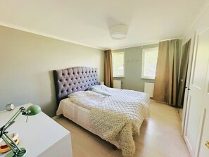 1 chambre, fer et planche à repasser, Wi-Fi, draps fournis