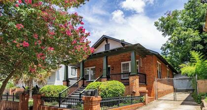 Cozy Historic Home just 2 miles from USC, downtown and 6 miles from Ft. Jackson