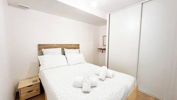 2 habitaciones, acceso a internet y ropa de cama