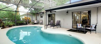 Recently Upgraded Cozy Disney Theme Home