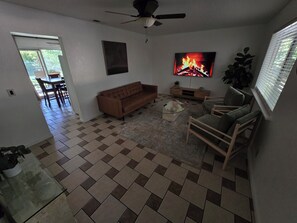 スマートテレビ、書庫